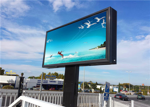 480mm*480mm Cabinet Exterior Fixado LED Screen P2.5 SMD1415 Impermeável Para Tabuleiro Publicitário