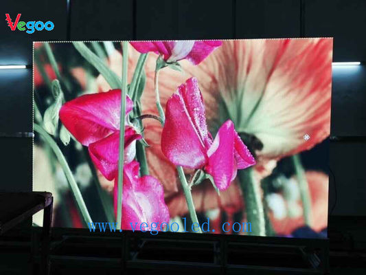 Alto brilho P2.604 Display LED de aluguel para eventos internos Feiras comerciais Apresentações corporativas