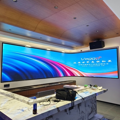 Escritório interno P3 Curva de tela LED flexível com 1/20 S Método de varredura Personalizavel