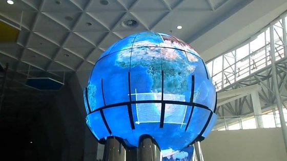 A frequência fresca alta 1R1G1B SMD2121 P4 conduziu a tela da bola para a estação do aeroporto
