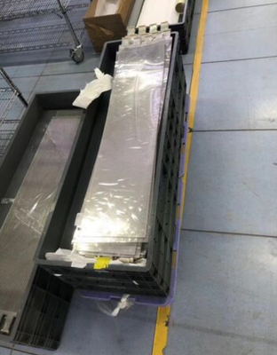 Ecrã LED transparente de alto brilho Pixel 10 para exibição externa pura com permeabilidade de flexibilidade 90%