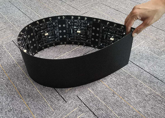A tela conduzida interna da propaganda P2 video flexível curvou a exposição Integrated do cilindro que forma o módulo leve e fino