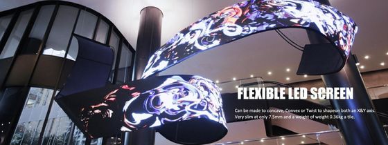 A parede video flexível interna da exposição de diodo emissor de luz de P2.5 milímetro personalizou a exposição criativa do estilo livre do tamanho