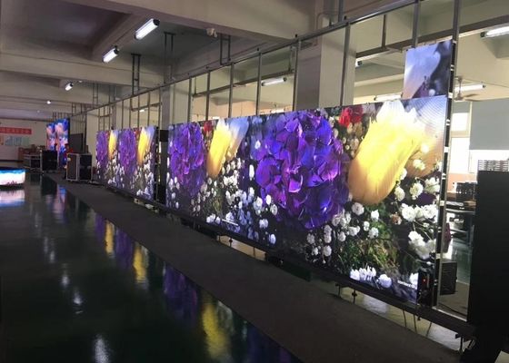 Exposição de diodo emissor de luz interna da cor P2.5 completa da fase exterior 3mm de HD