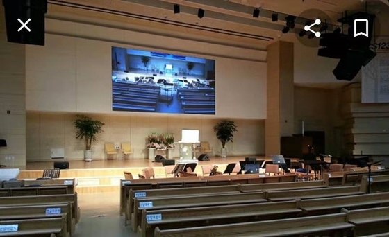 Exibição LED de parede de vídeo de igreja P1.875-P4 com instalação suspensa