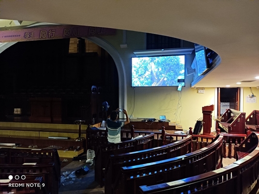 Conferência Estúdio Igreja Indoor LED Display P1.86 com alto brilho e rápida configuração