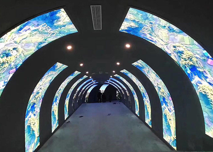 A tela conduzida interna da propaganda P2 video flexível curvou a exposição Integrated do cilindro que forma o módulo leve e fino