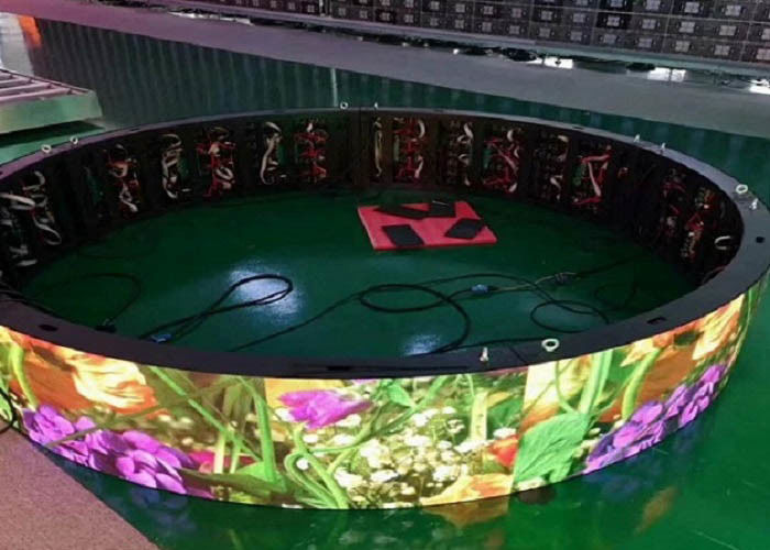 Curva SMD 3IN1 -1921 ICN 2037 P5 Display LED exterior com ângulo de visão de 140o Brilho 6000cd/m2