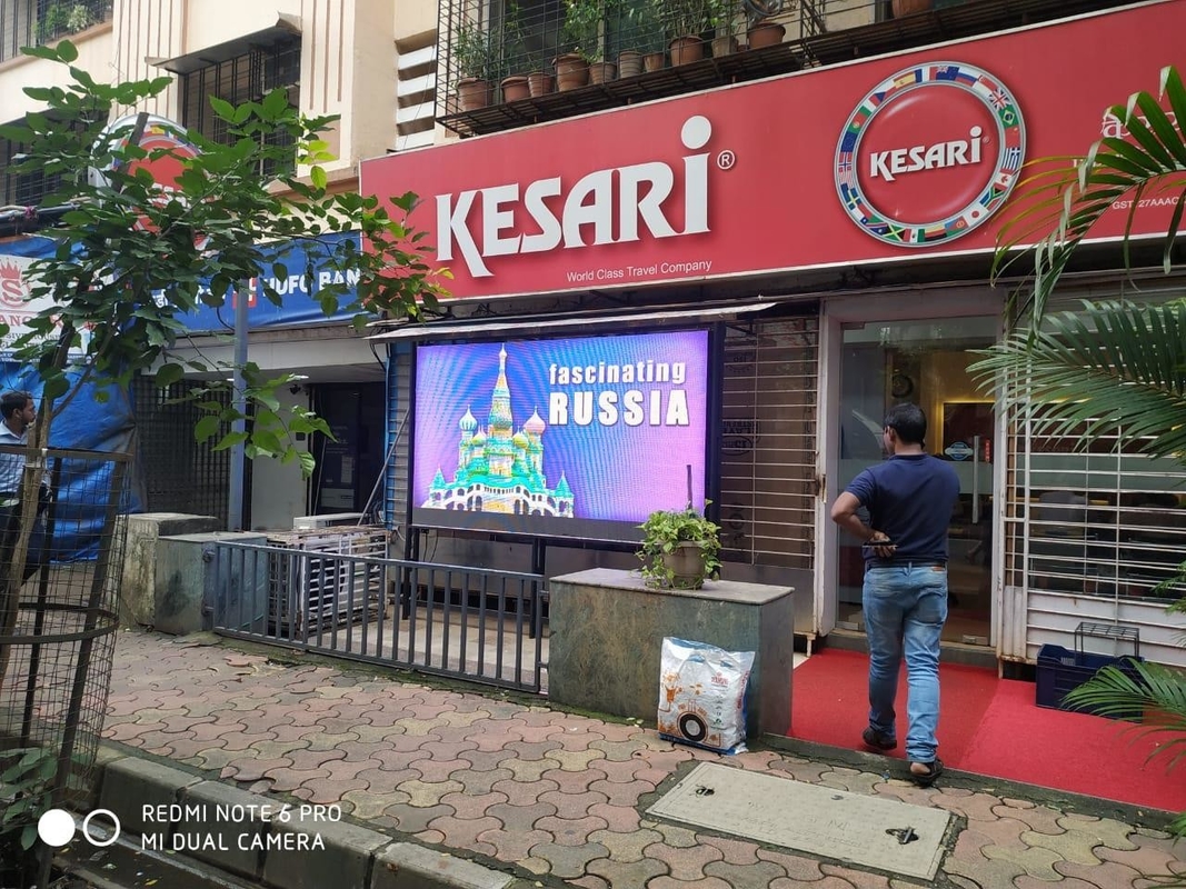 Painel de visualização LED P6 exterior à prova d'água de alto brilho com forma e tamanho personalizados
